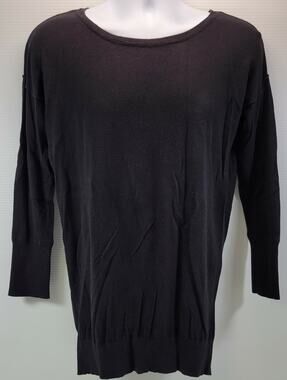 I8) Between Me & You Women's Black Long Sleeve Zipper Back T-Shirt Medium